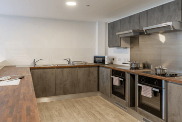 Superior En Suite - Image 5